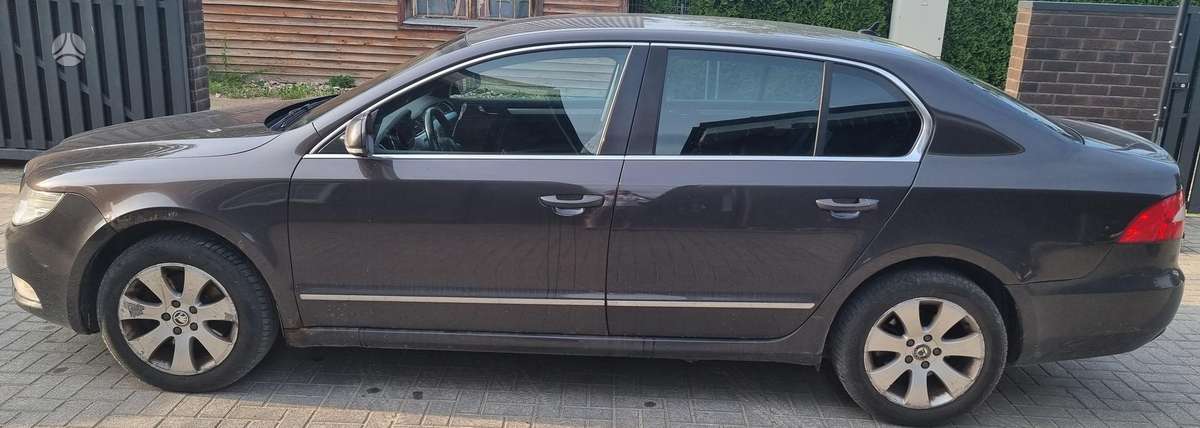 Skoda Superb, 2.0 l., hatchback