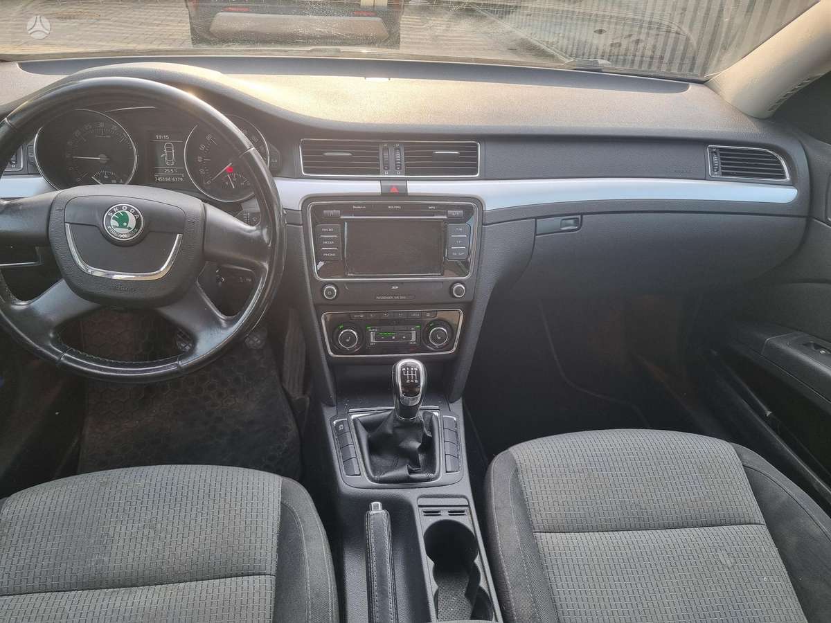 Skoda Superb, 2.0 l., hatchback