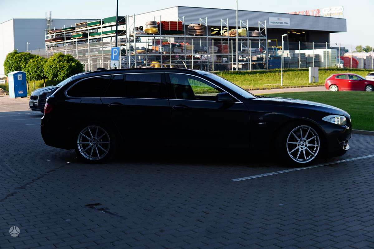 BMW 525, 3.0 l., Универсал