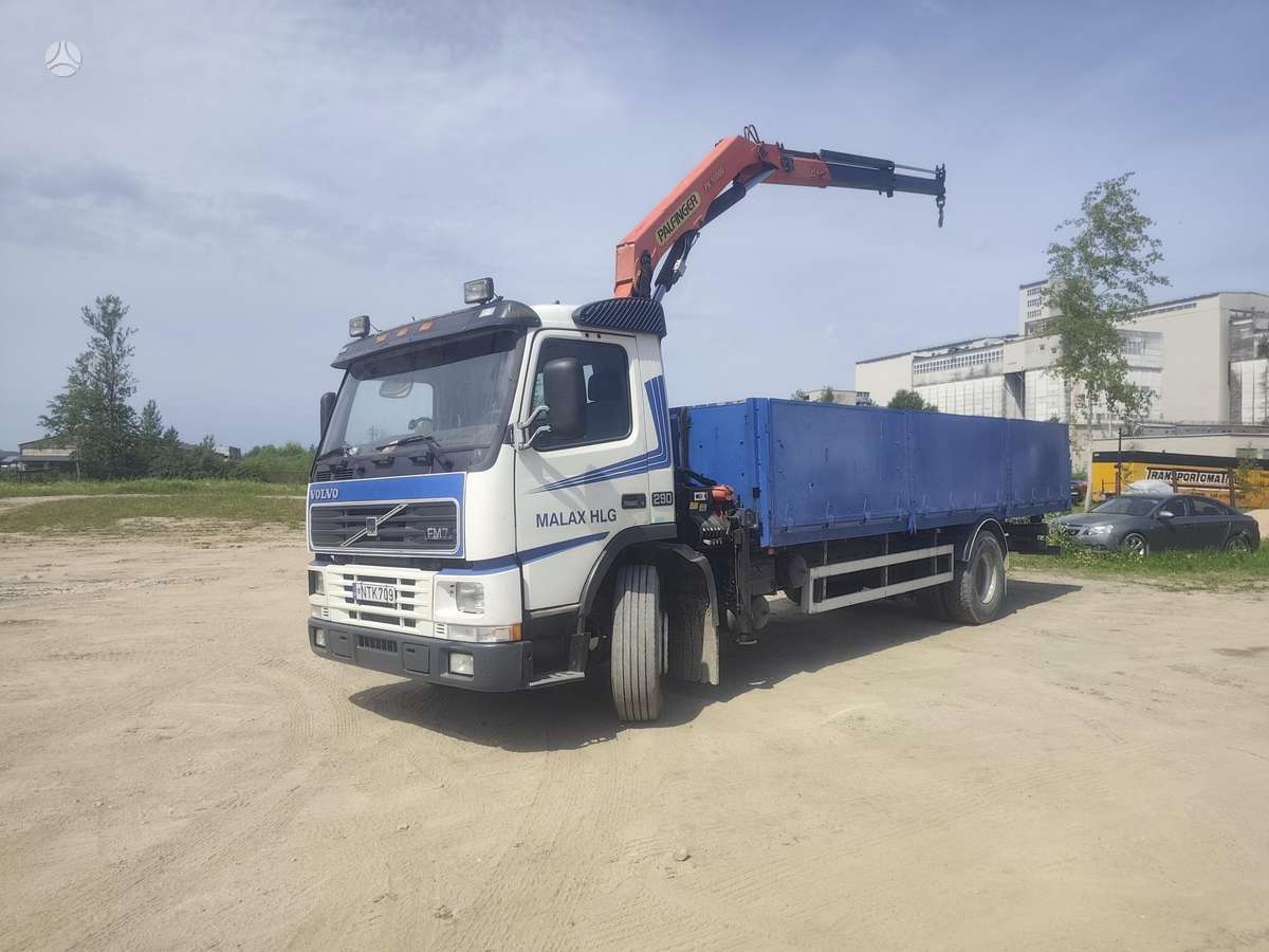 Volvo Fm7, ar krānu
