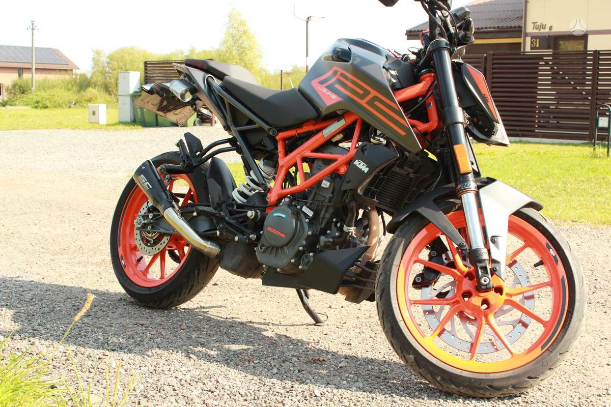 KTM Duke 125cc, street / classic