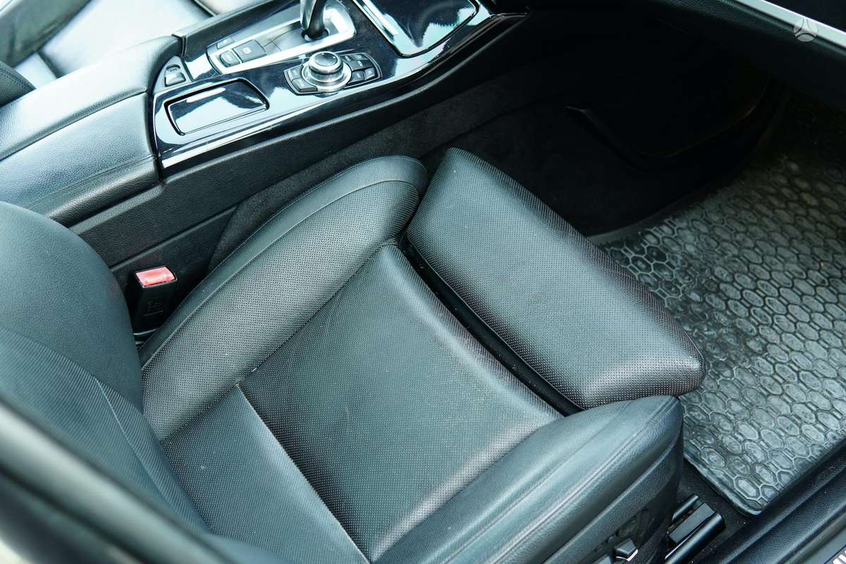 BMW 525, 3.0 l., universalas