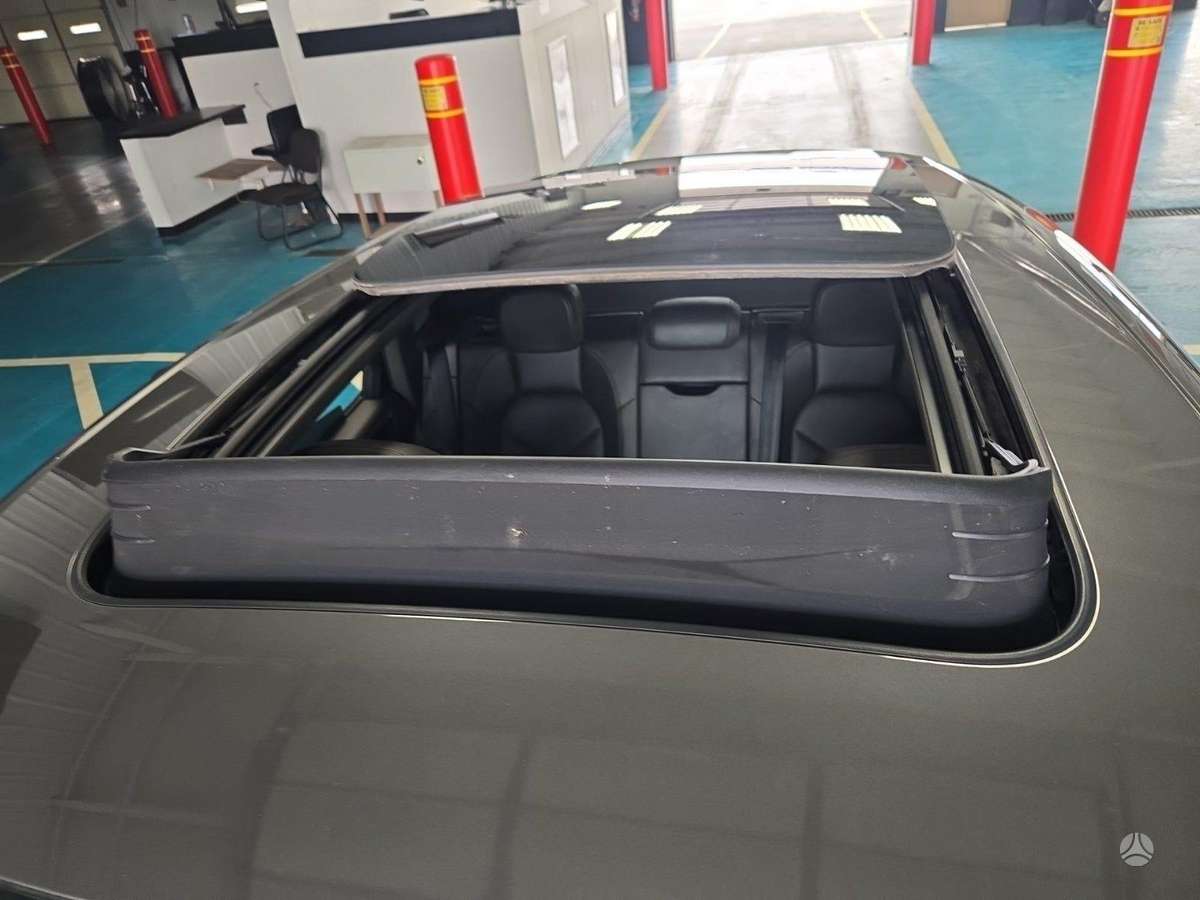 Porsche Macan - 10