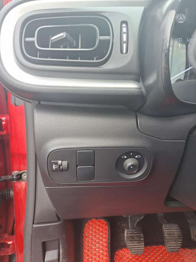 Citroen C3, 1.2 l., hatchback