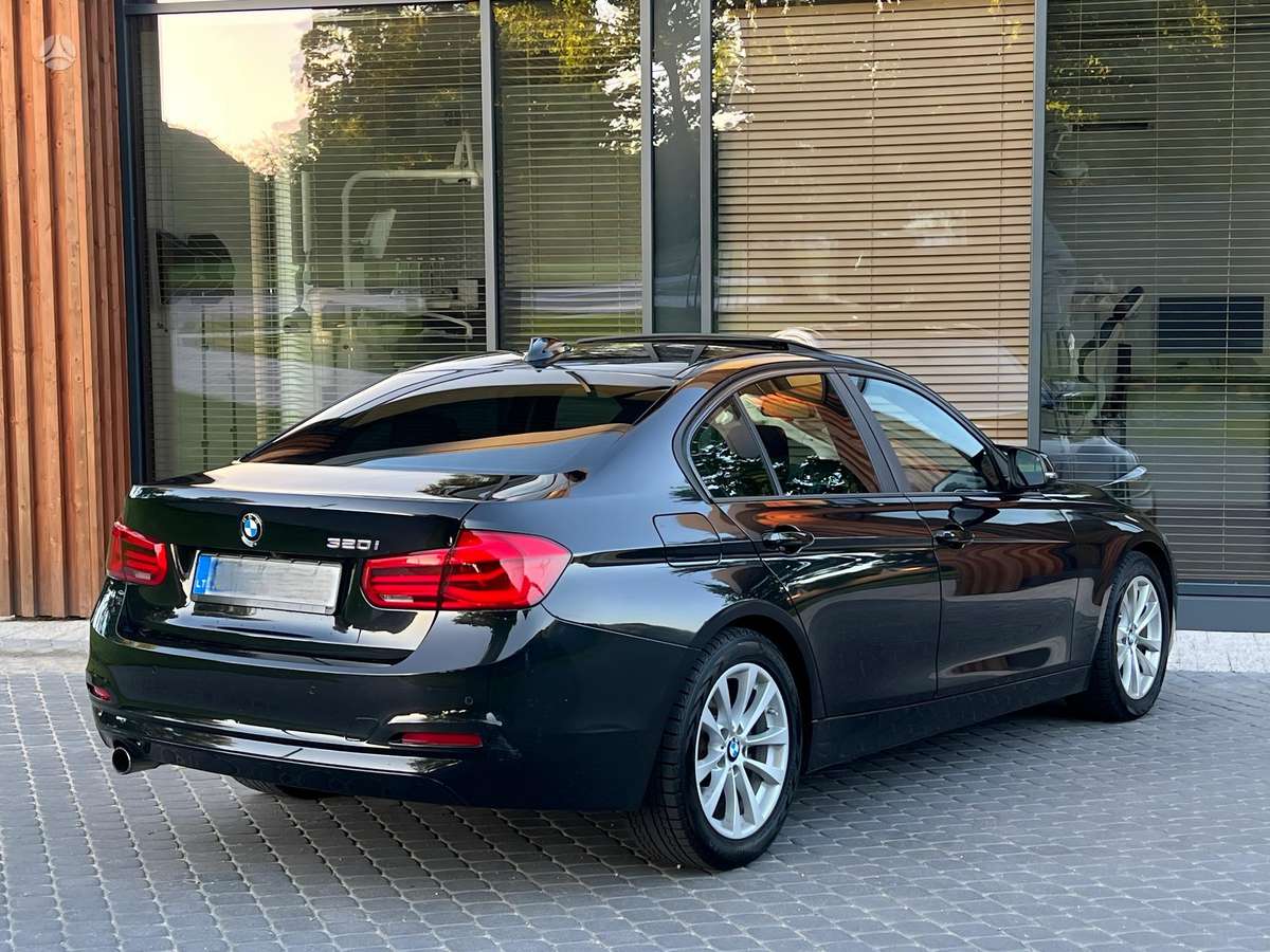 BMW 320, 2.0 l., Седан