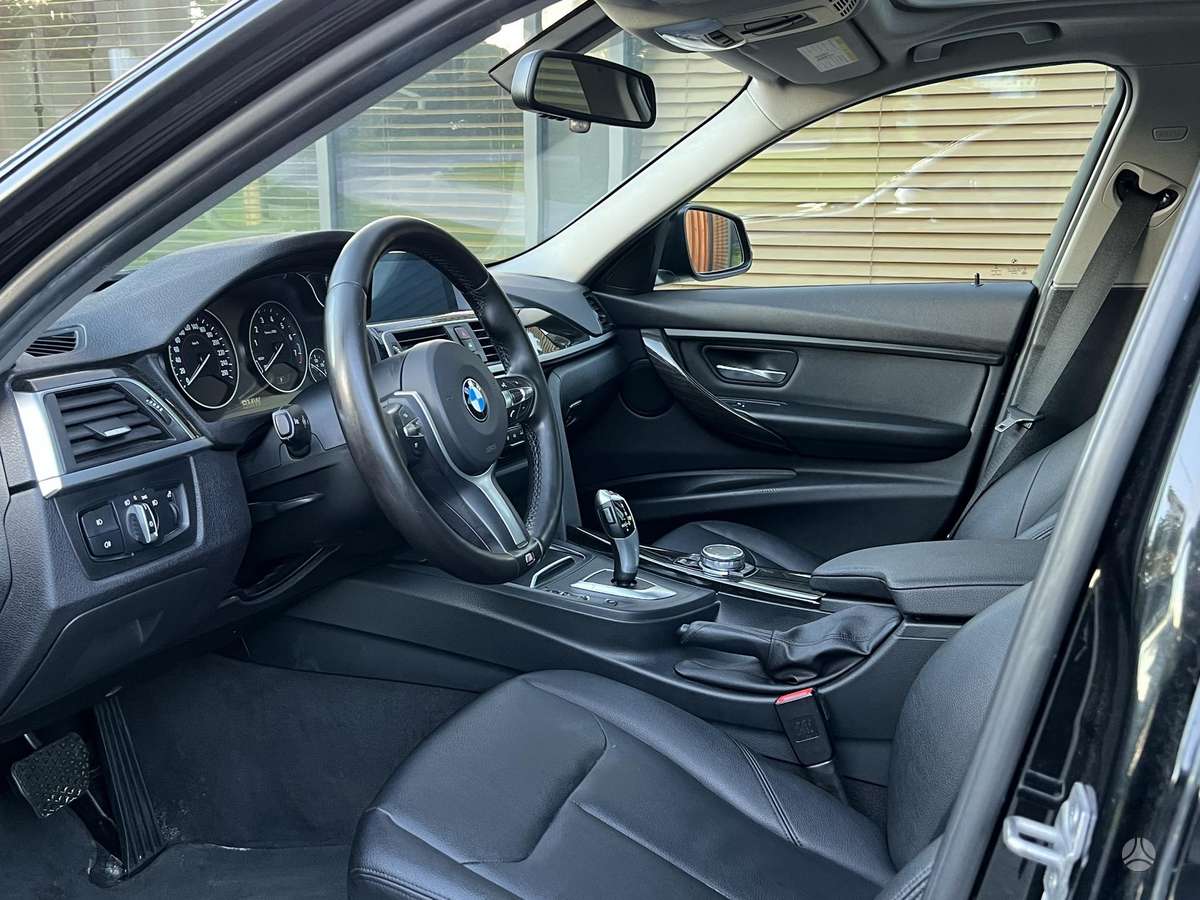 BMW 320, 2.0 l., Седан