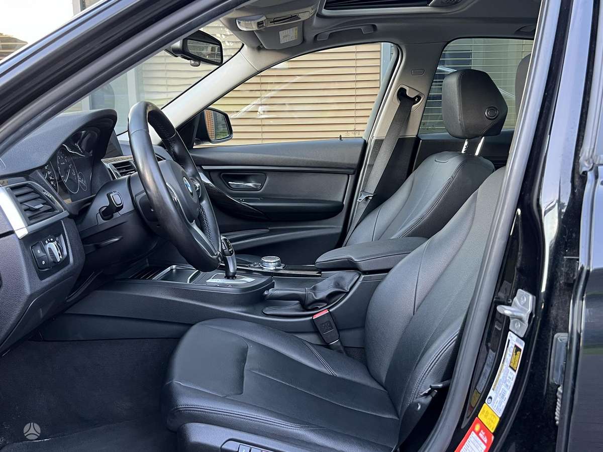 BMW 320, 2.0 l., Седан