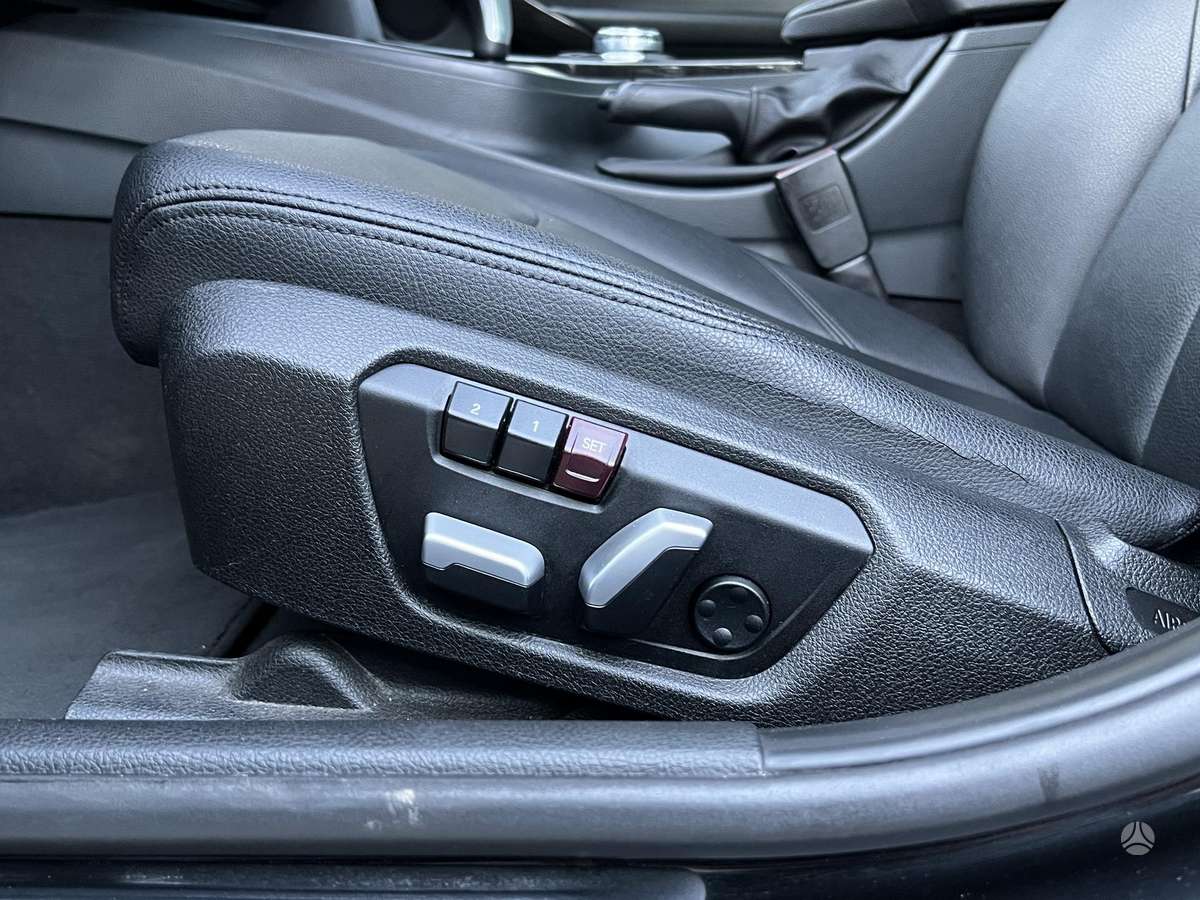 BMW 320, 2.0 l., Седан