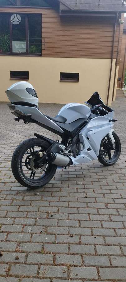 Yamaha YZF 125cc, superbikes