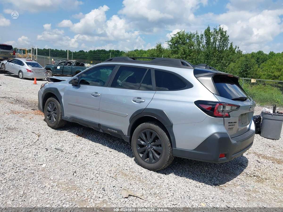 Subaru Outback, Внедорожник / Кроссовер
