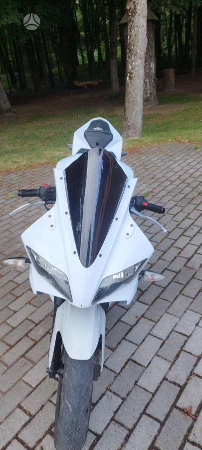 Yamaha YZF 125cc, superbikes