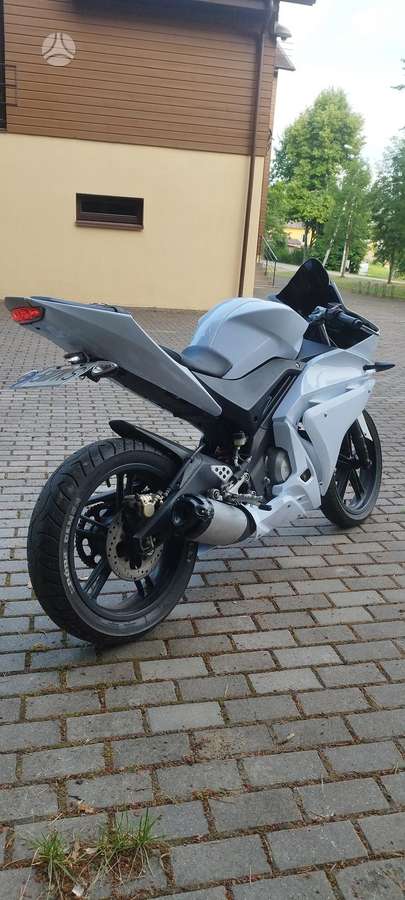 Yamaha YZF 125cc, superbikes