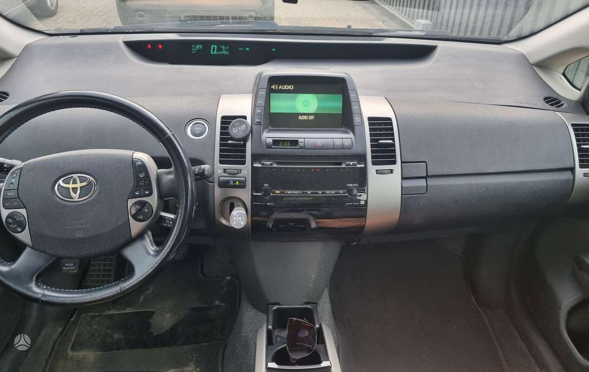 Toyota Prius - 5