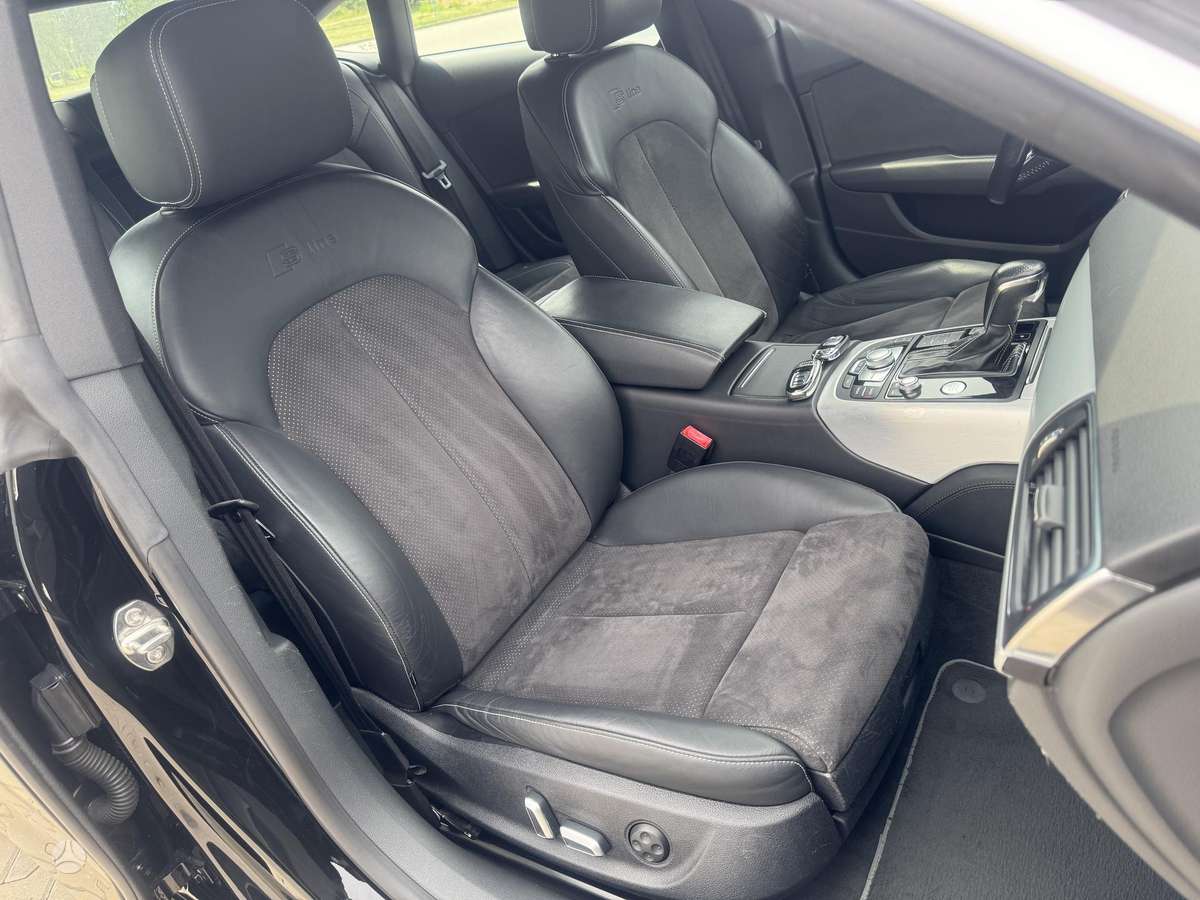 Audi A7, 3.0 l., Седан