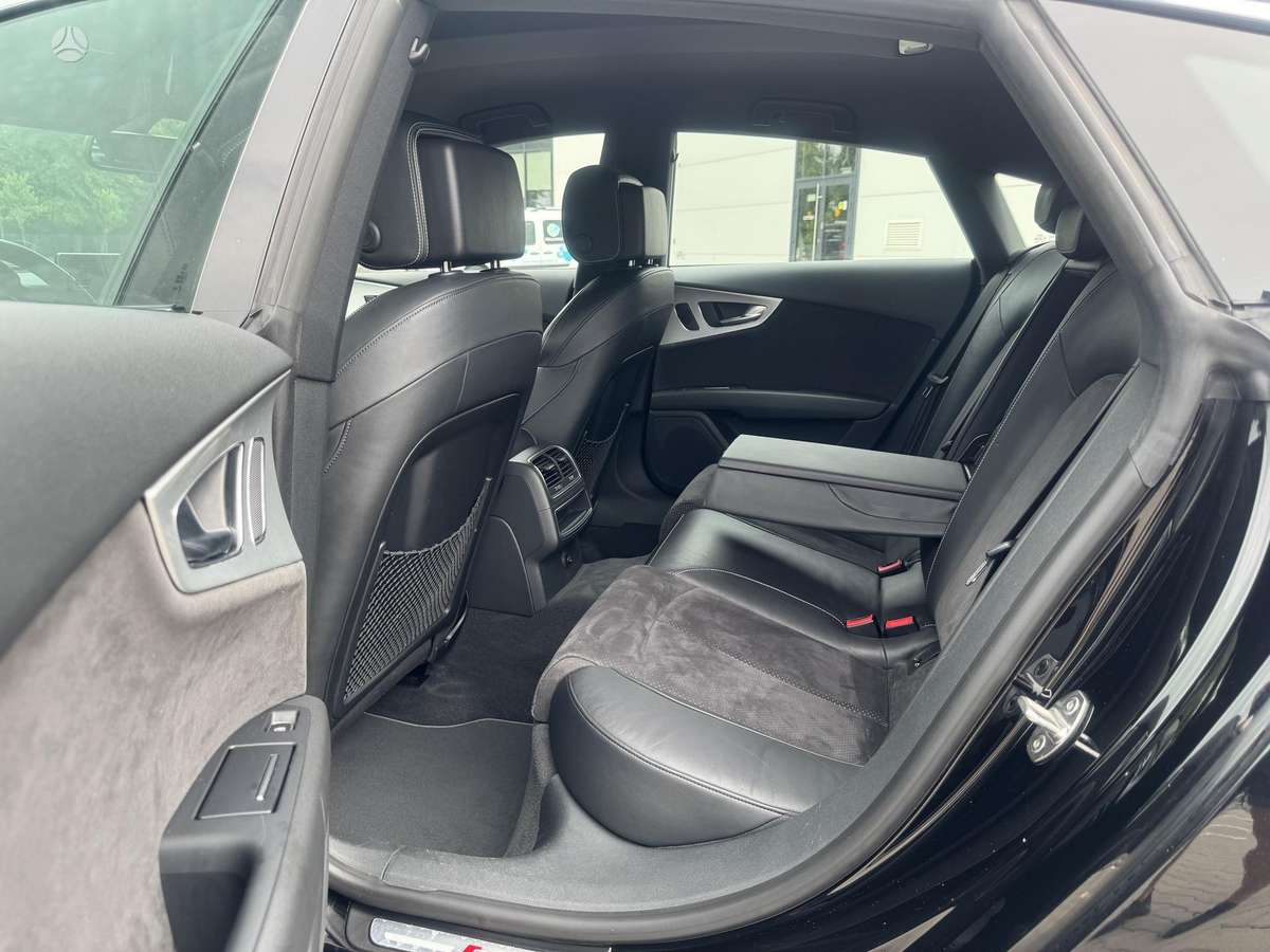 Audi A7, 3.0 l., Седан