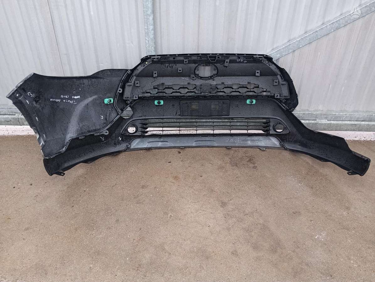 Toyota Corolla Cross lights
