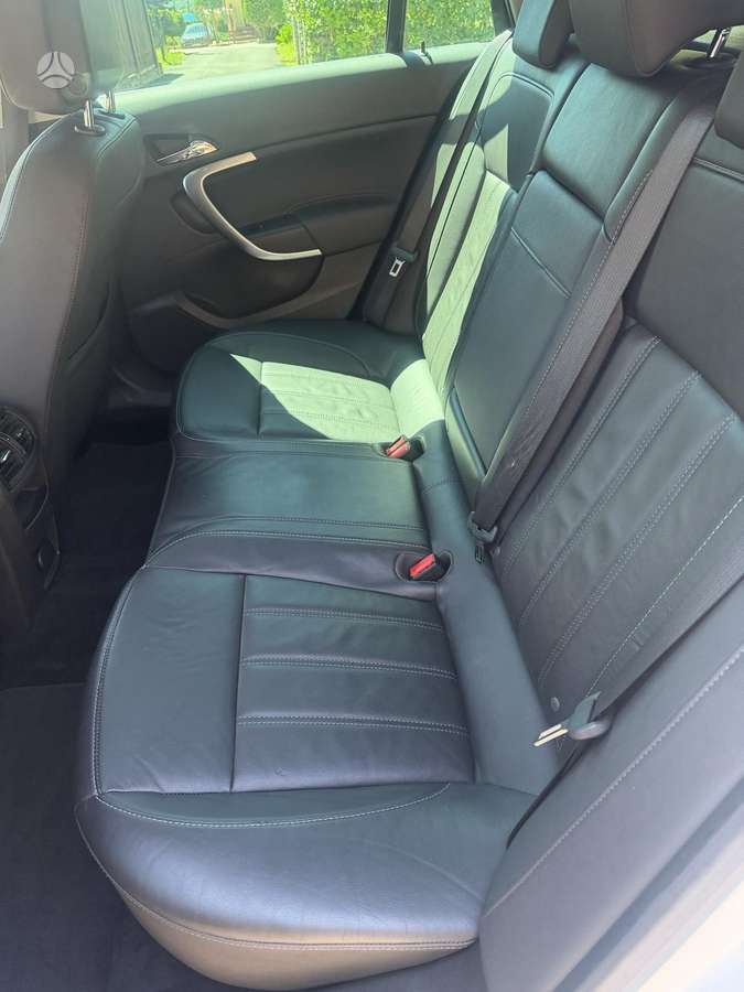 Opel Insignia, 2.0 l., Универсал