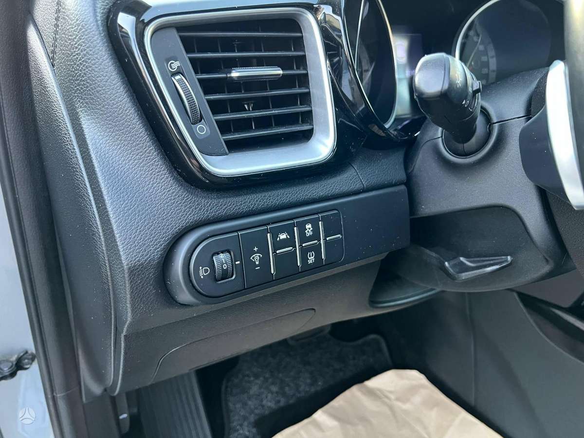 Kia Ceed, 1.4 l., Хэтчбек