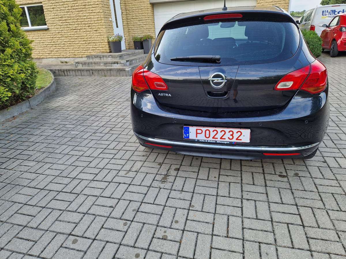 Opel Astra, 1.4 l., hatchback