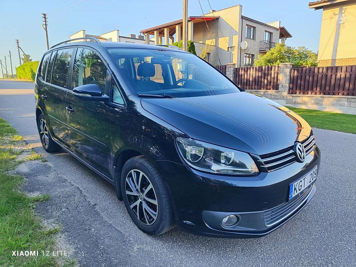 Volkswagen Touran - 3