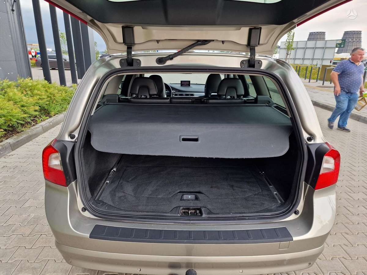 Volvo V70, 2.0 l., Универсал