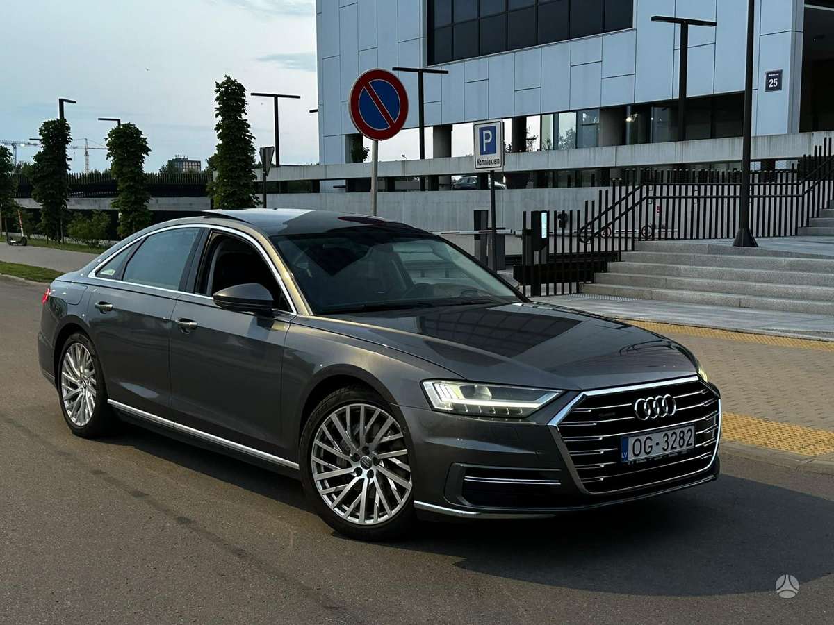 Audi A8, 3.0 l., Седан