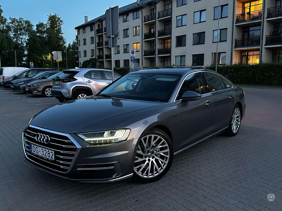 Audi A8, 3.0 l., Седан