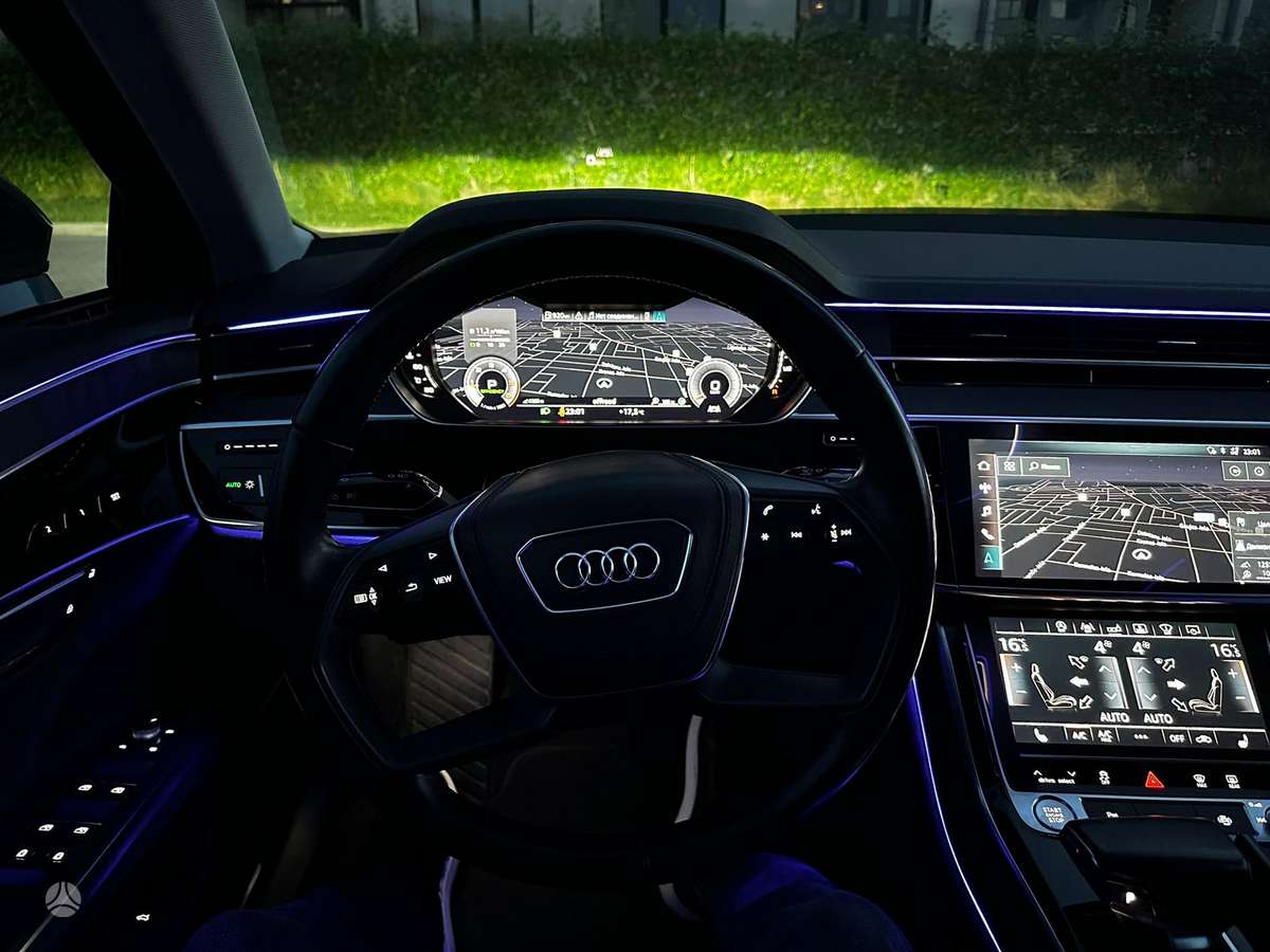 Audi A8, 3.0 l., Седан