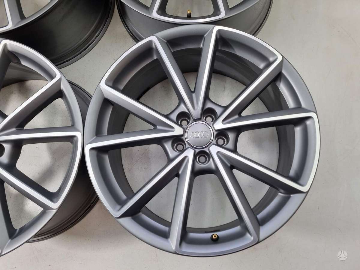 Audi Q3, R20 originalūs, light alloy, R20
