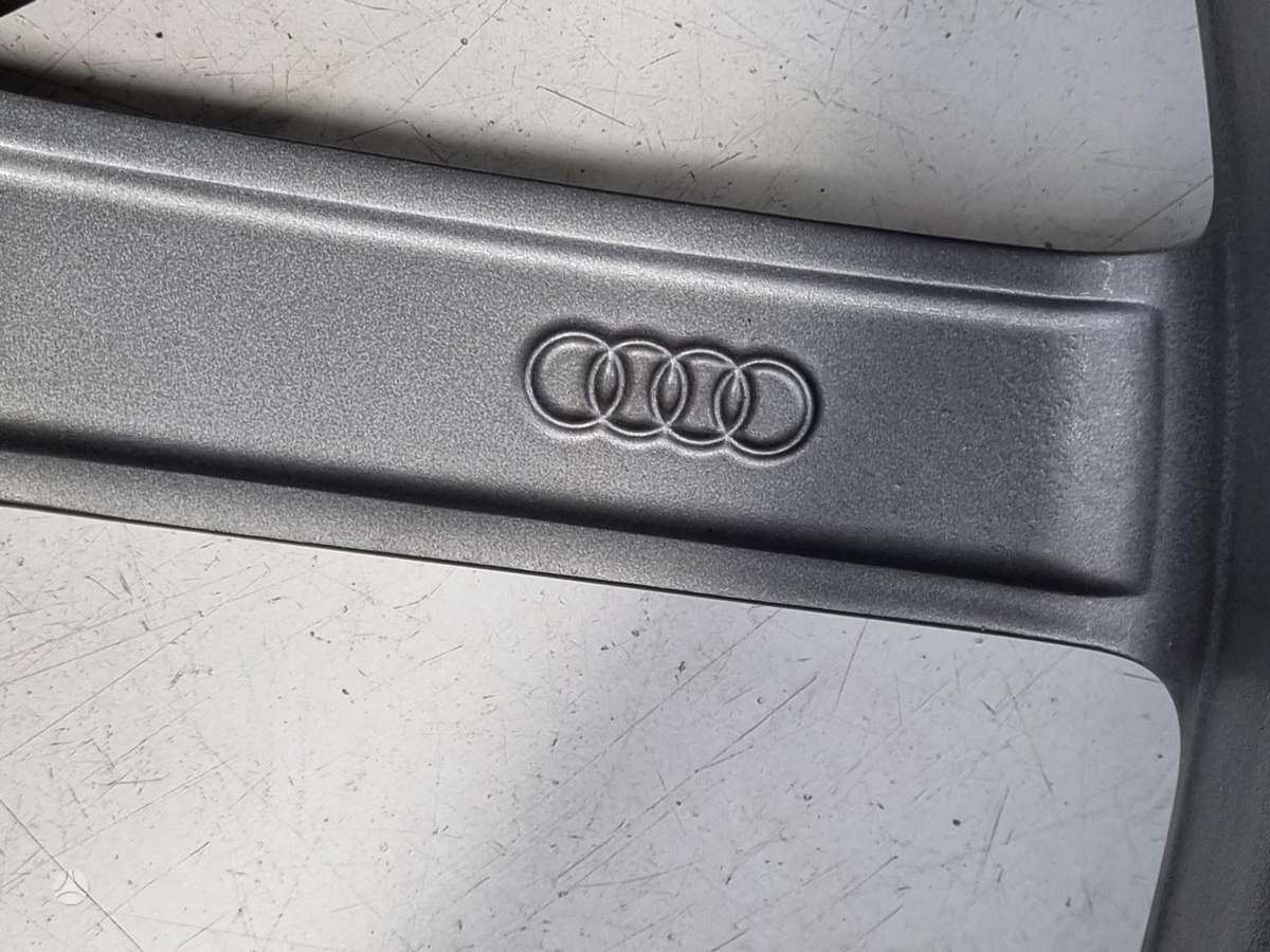 Audi Q3, R20 originalūs, легкосплавные , R20