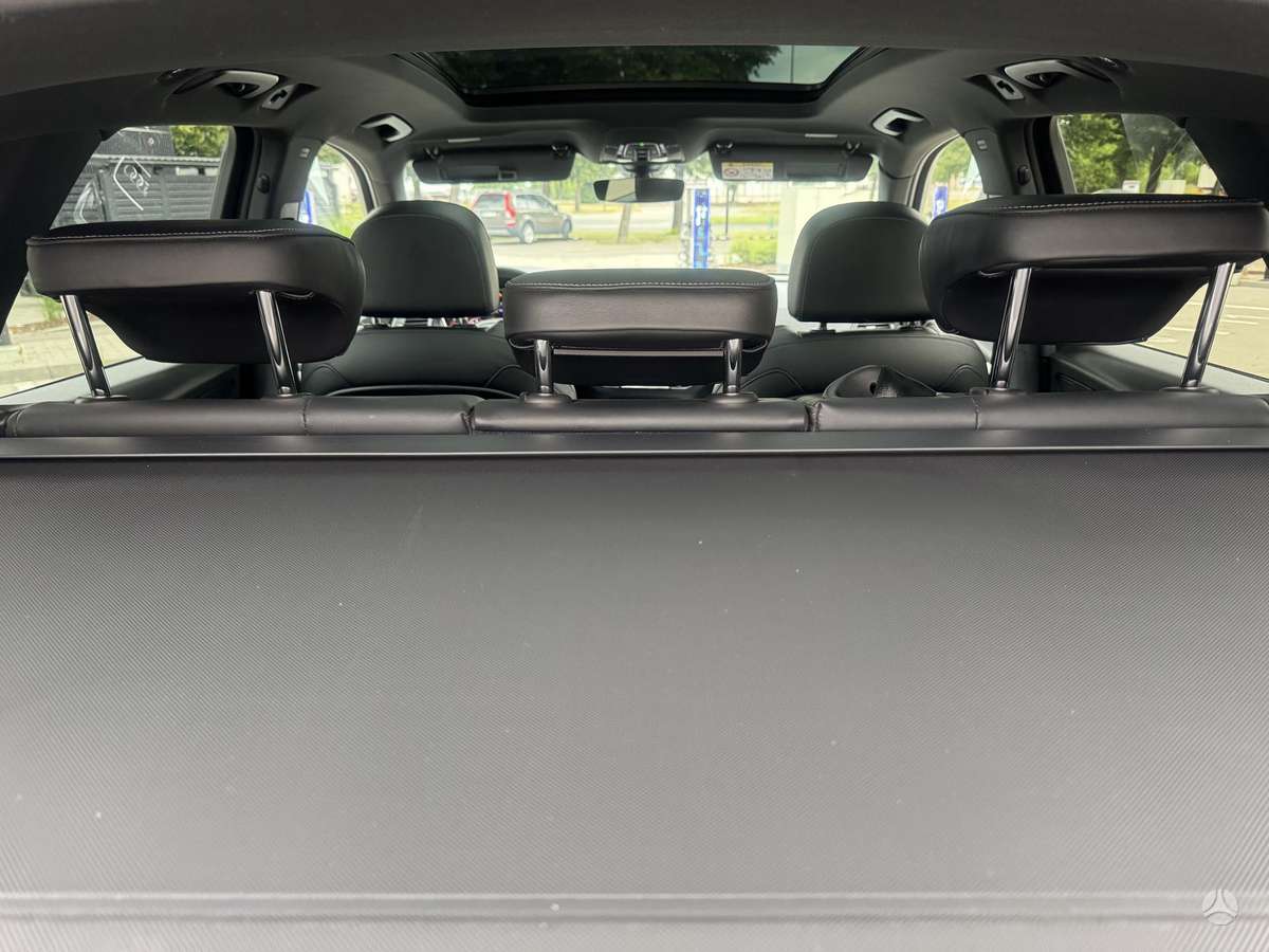 Audi Q5, 2.0 l., off-road / crossover