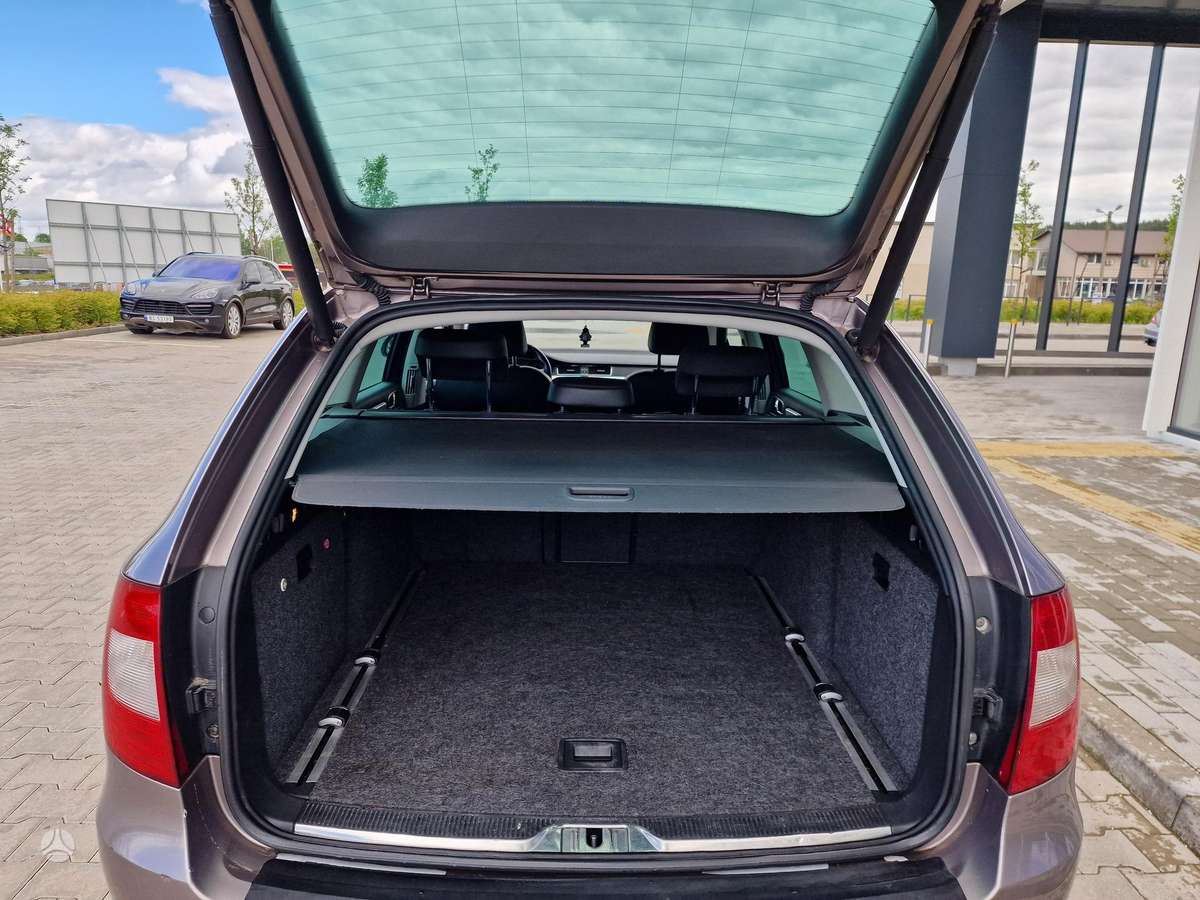 Skoda Superb, 1.8 l., wagon