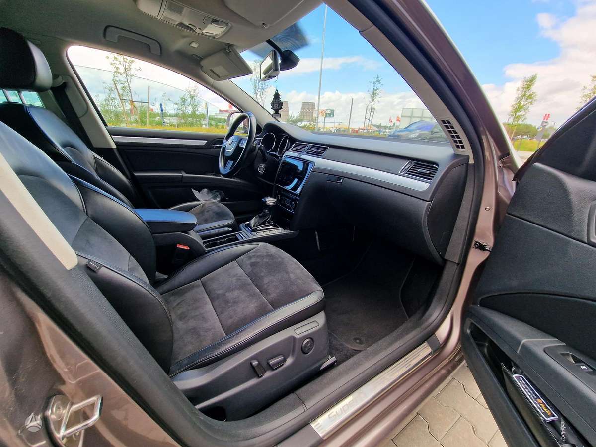 Skoda Superb, 1.8 l., Универсал