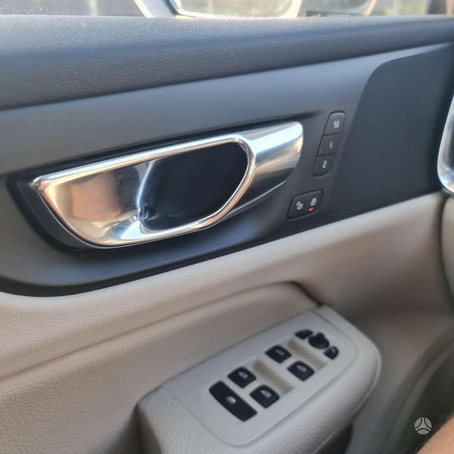 Volvo S60, 2.0 l., Седан