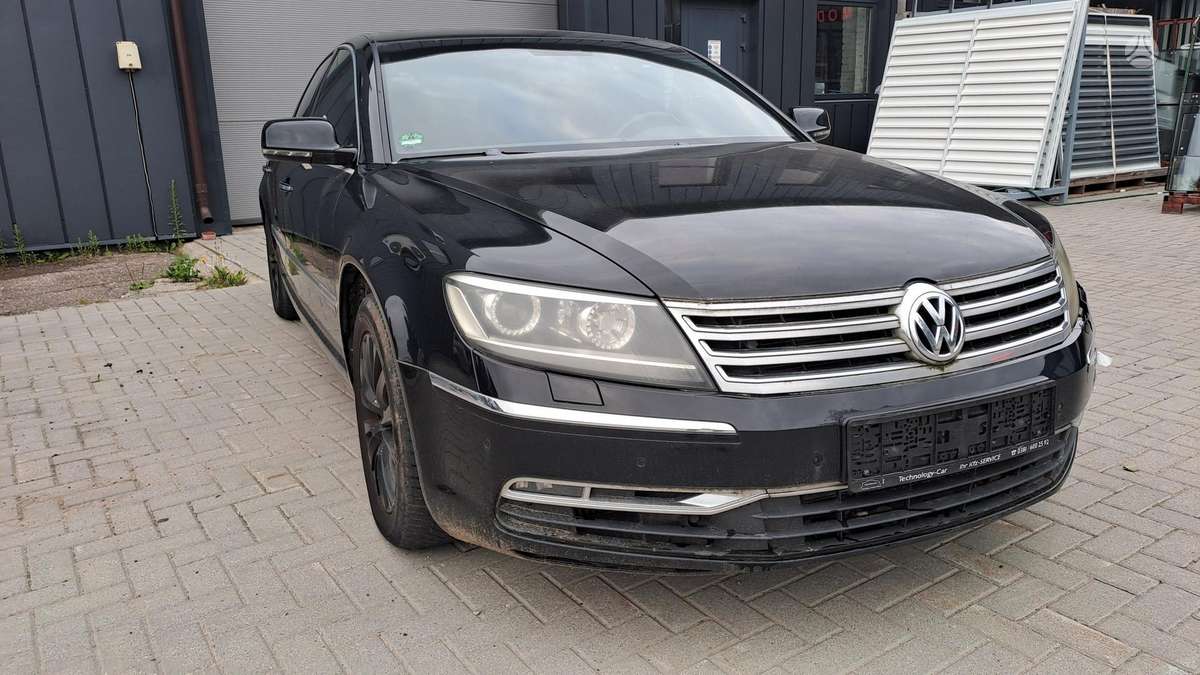 Volkswagen Phaeton - 2