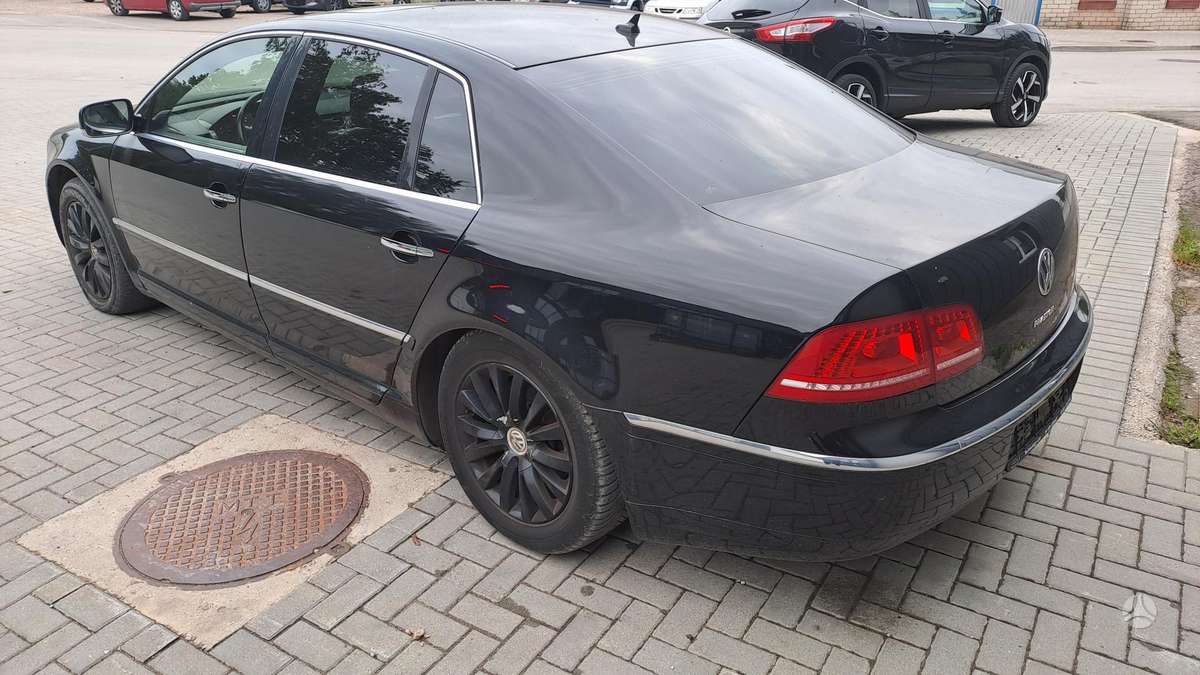 Volkswagen Phaeton - 9
