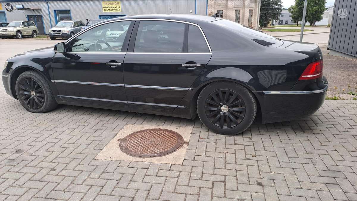 Volkswagen Phaeton - 10