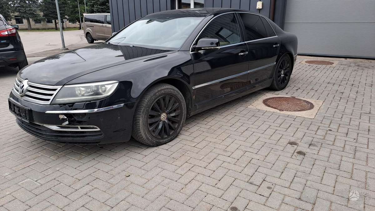 Volkswagen Phaeton - 11