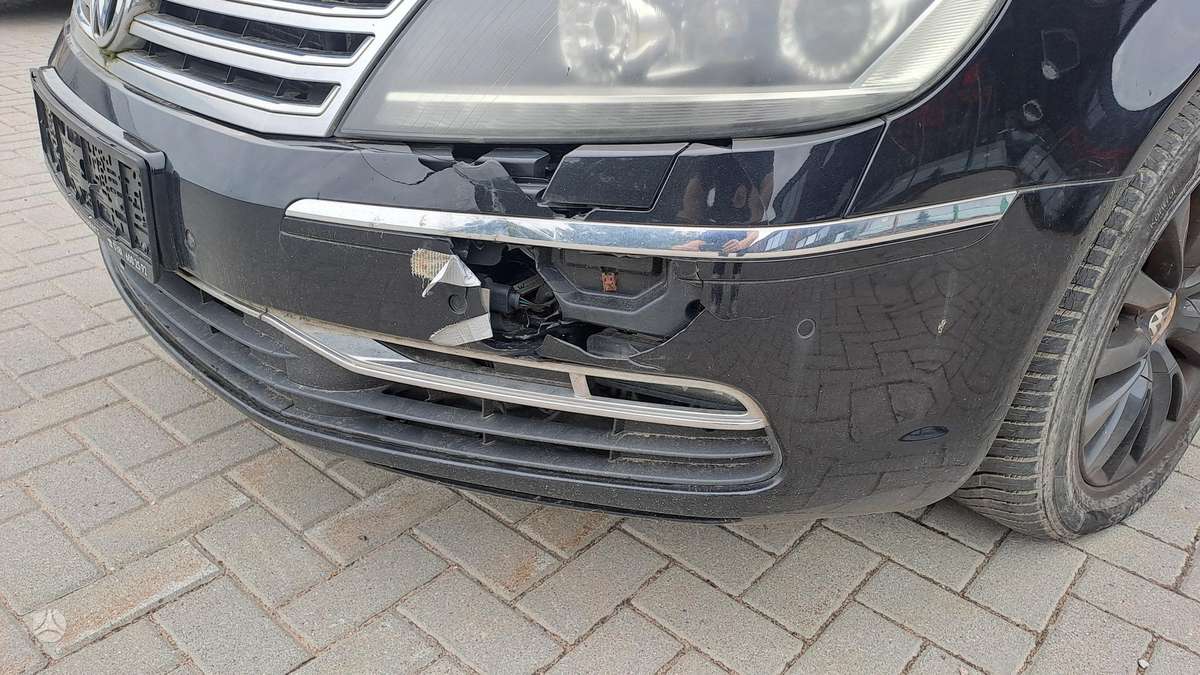 Volkswagen Phaeton - 12