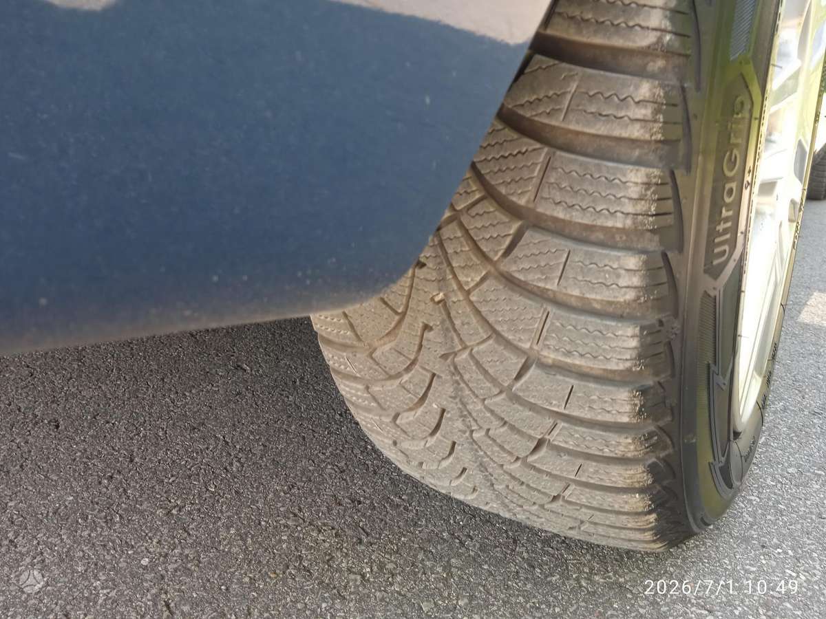BMW 320, 2.0 l., Хэтчбек