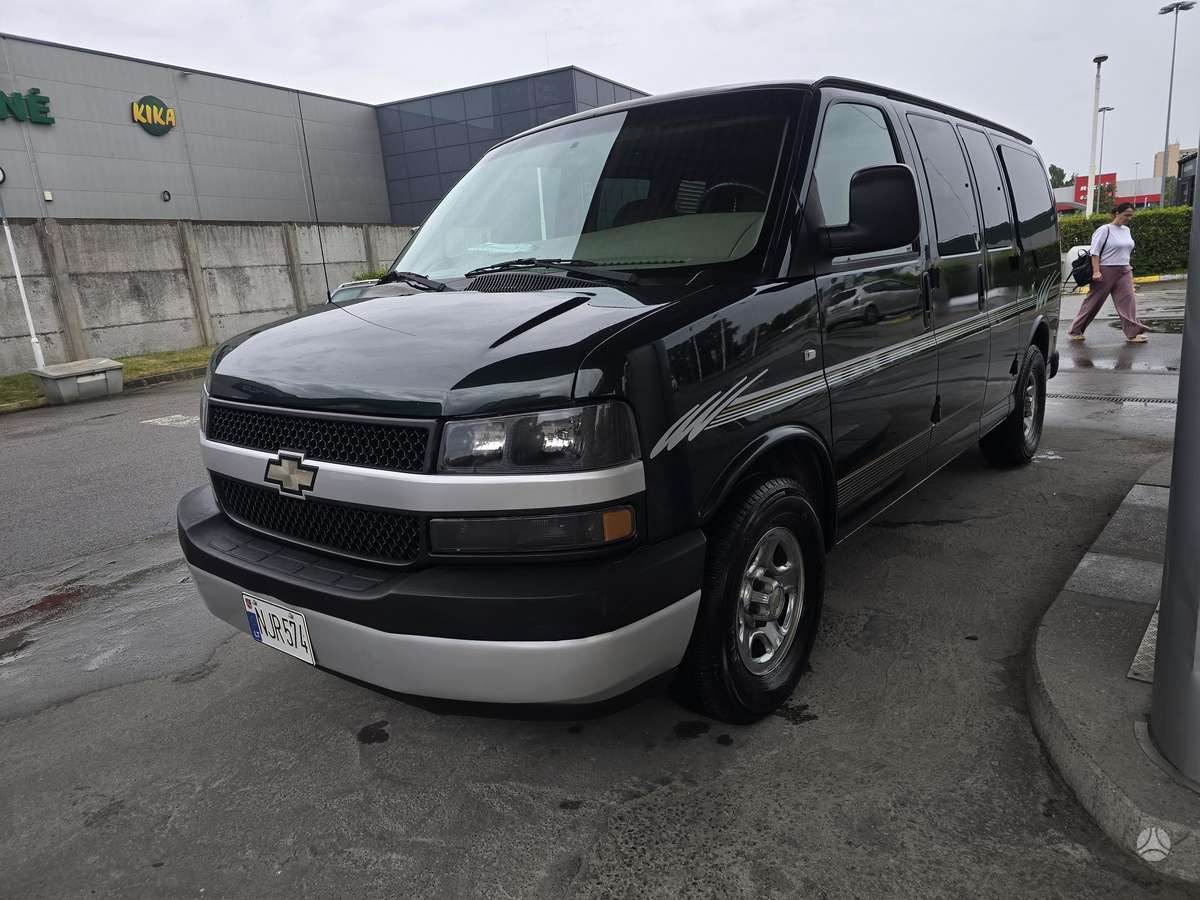 Chevrolet Express, 5.3 l., Минивэн