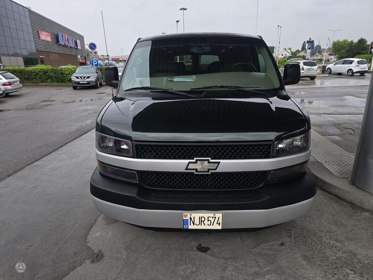 Chevrolet Express, 5.3 l., Минивэн