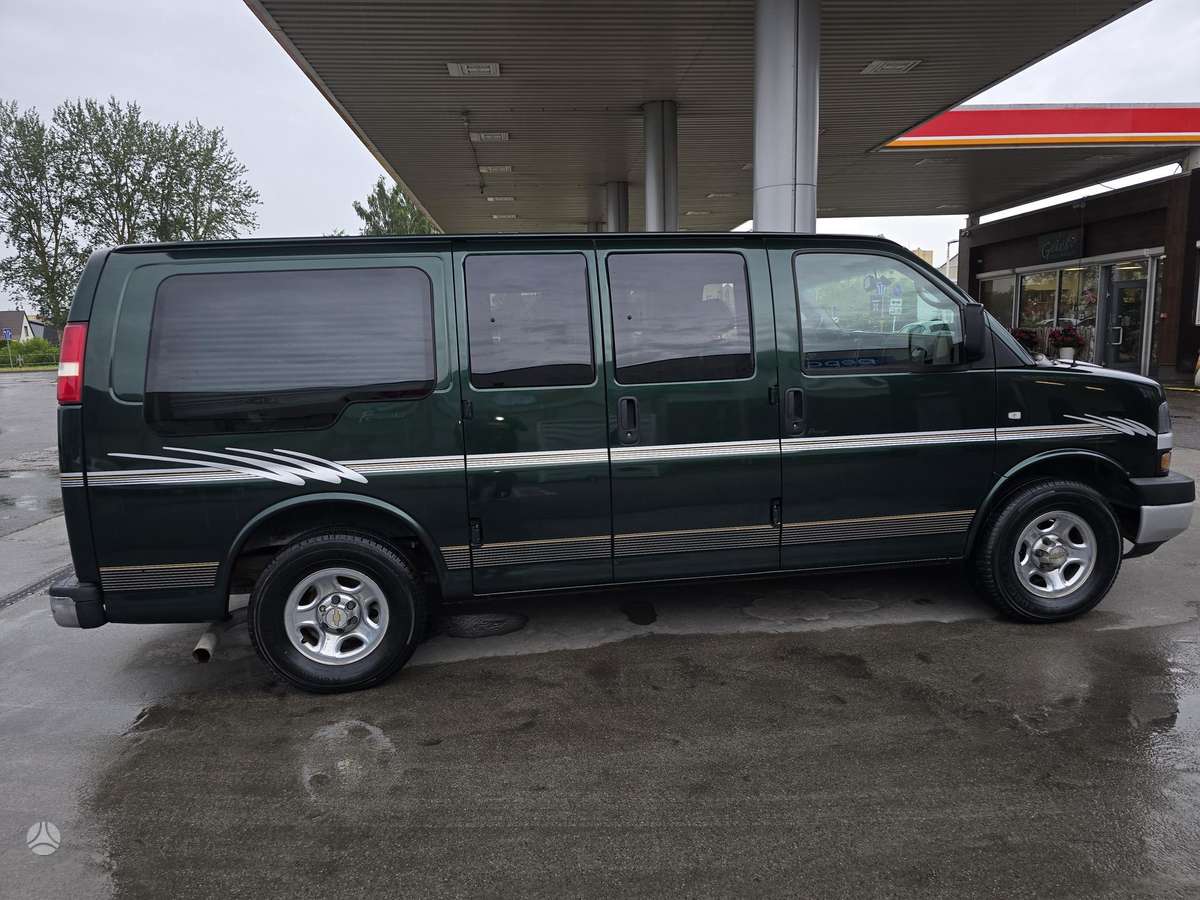 Chevrolet Express, 5.3 l., Минивэн