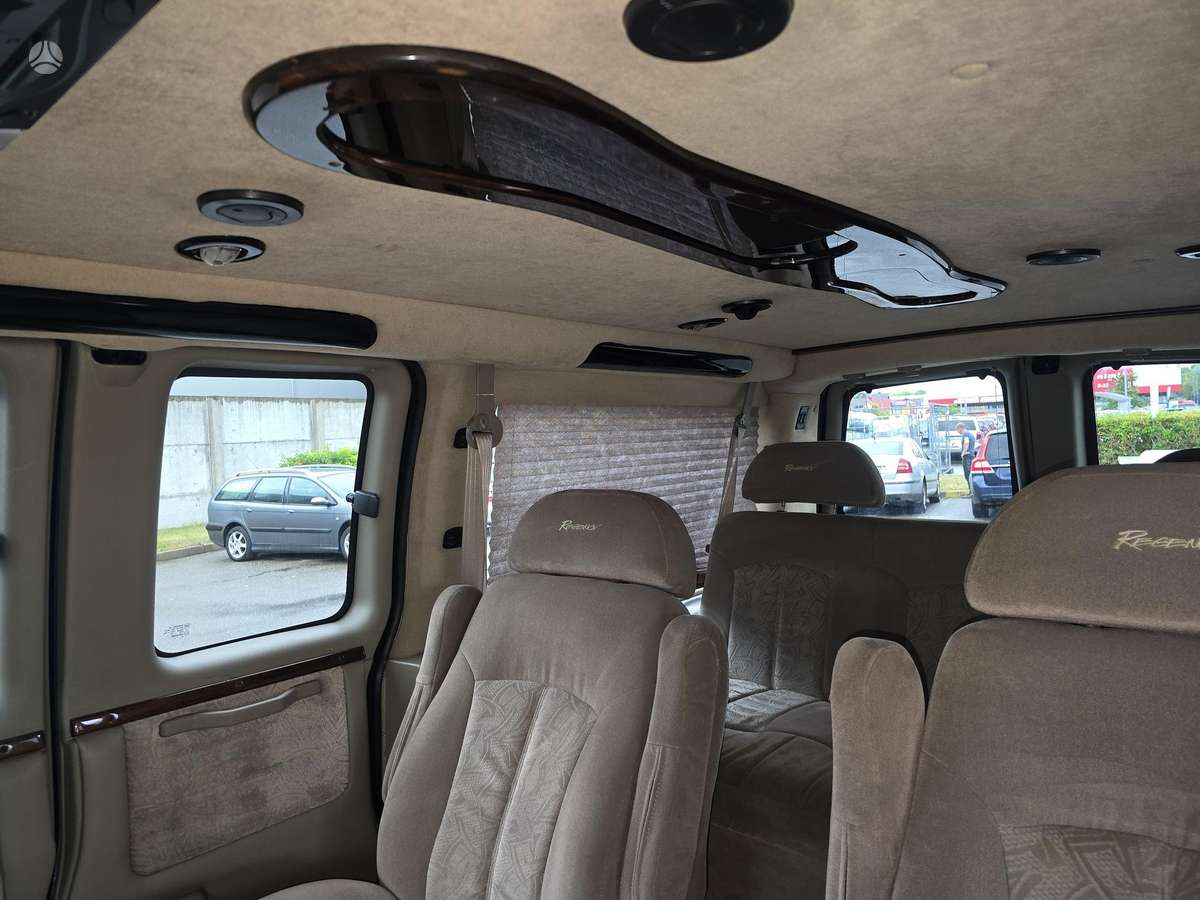 Chevrolet Express, 5.3 l., Минивэн
