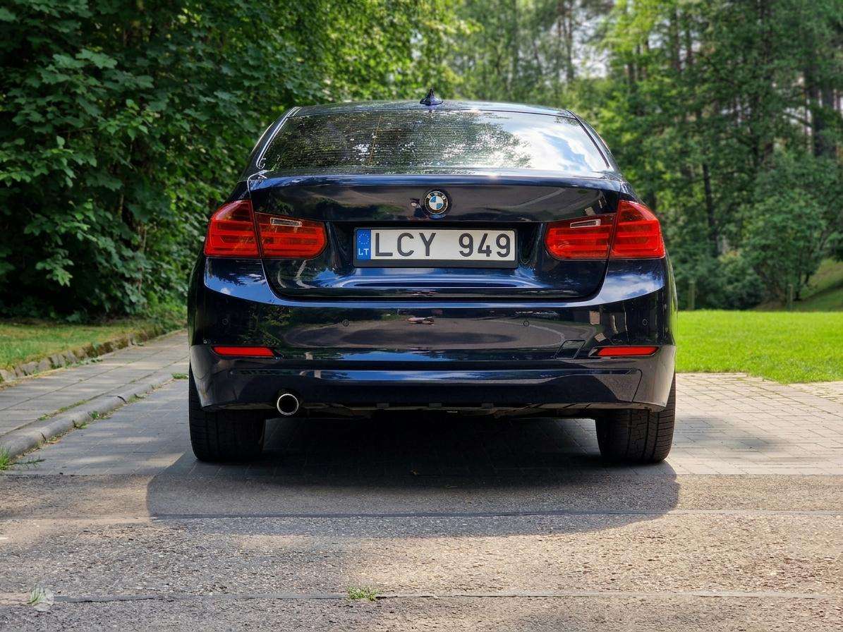 BMW 320, 2.0 l., Седан