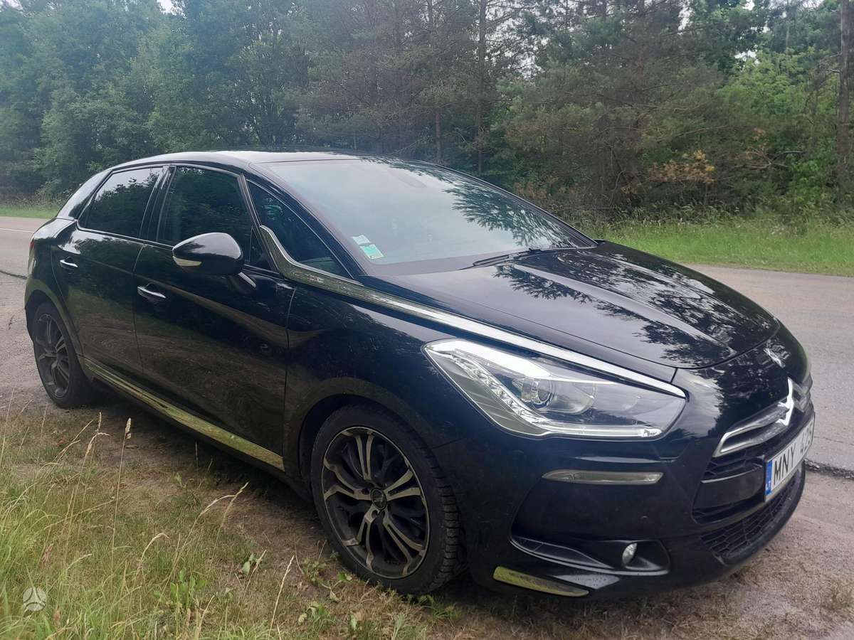 Citroen DS5, 2.0 l., Седан