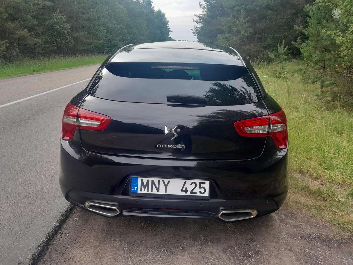 Citroen DS5, 2.0 l., Седан