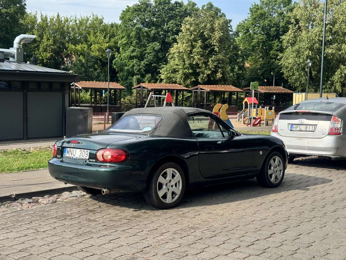Mazda MX-5, 1.6 l., Кабриолет
