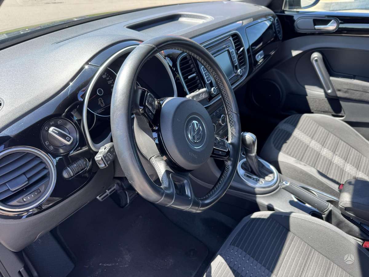 Volkswagen Beetle, 2.0 l., hatchback