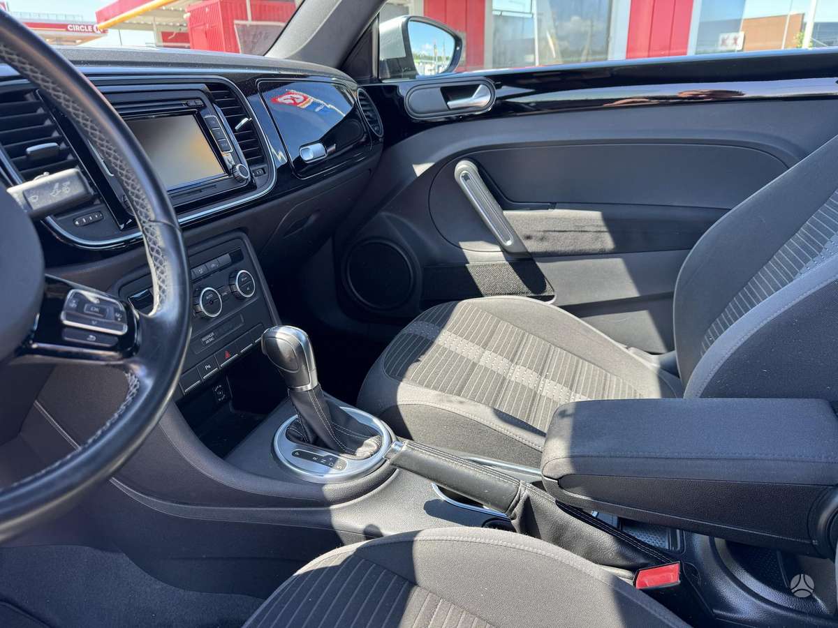 Volkswagen Beetle, 2.0 l., hatchback